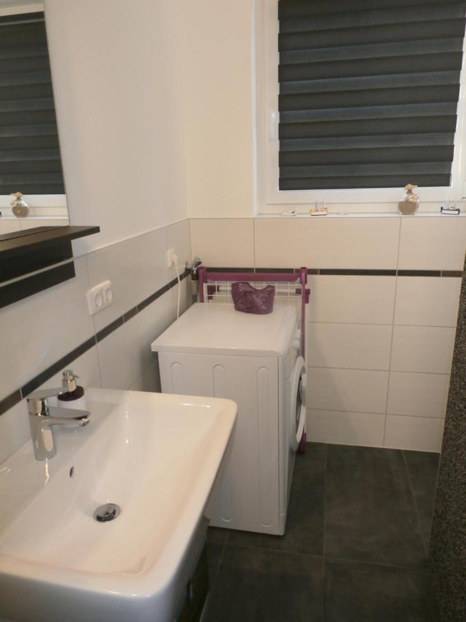 Ferienwohnung Am Seglerhafen Peenemunde Eksteriør billede