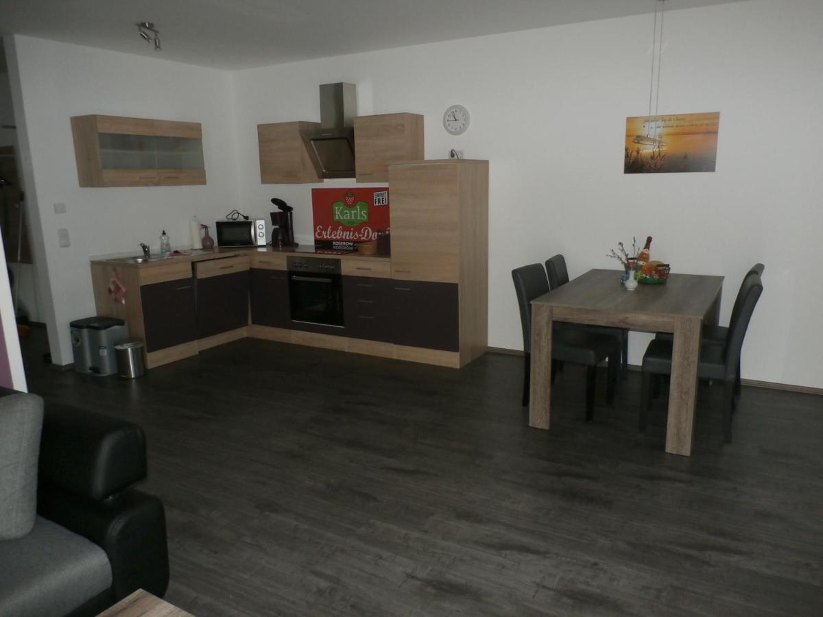 Ferienwohnung Am Seglerhafen Peenemunde Eksteriør billede